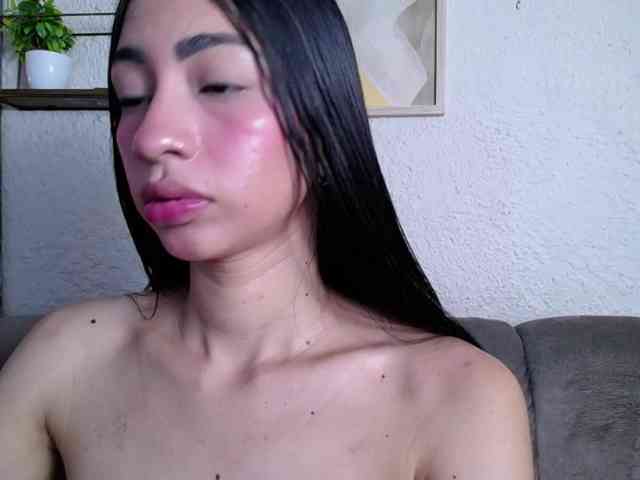 Modelo: Alannah