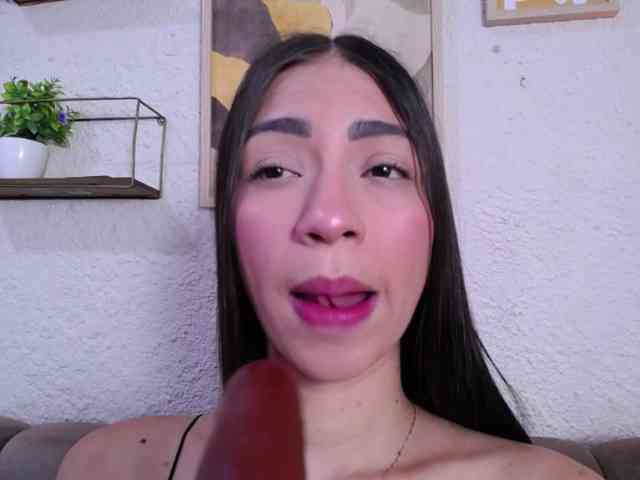 Modelo: Alannah