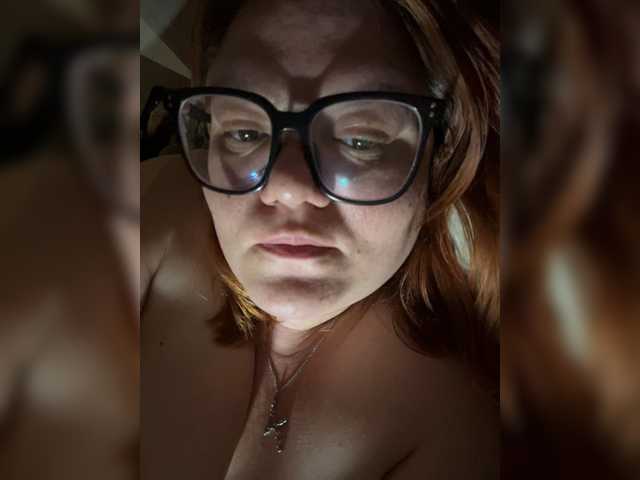 Valentinaweow live cam preview