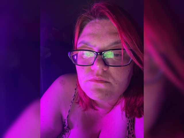 Valentinaweow live cam on BongaCams