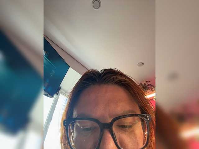 Valentinaweow live cam preview