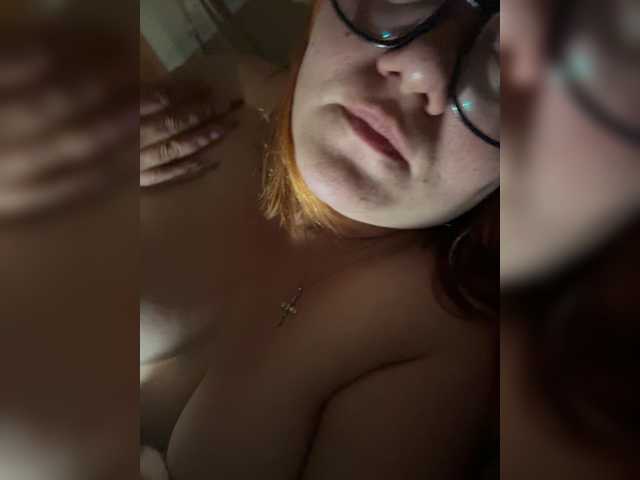 Valentinaweow live cam on BongaCams