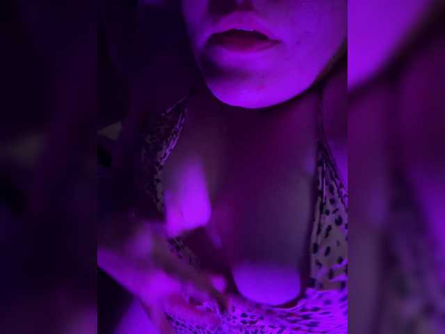 Valentinaweow live cam on BongaCams