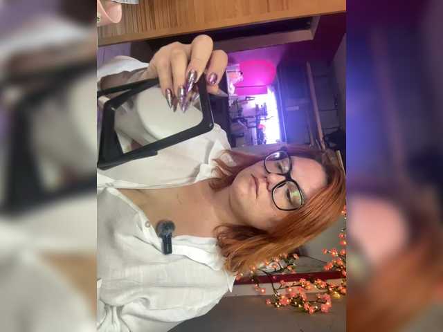 Valentinaweow live cam