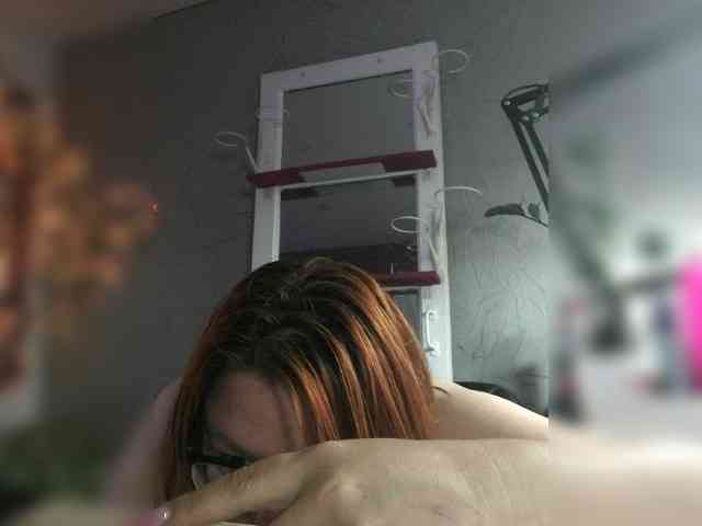 Valentinaweow webcam