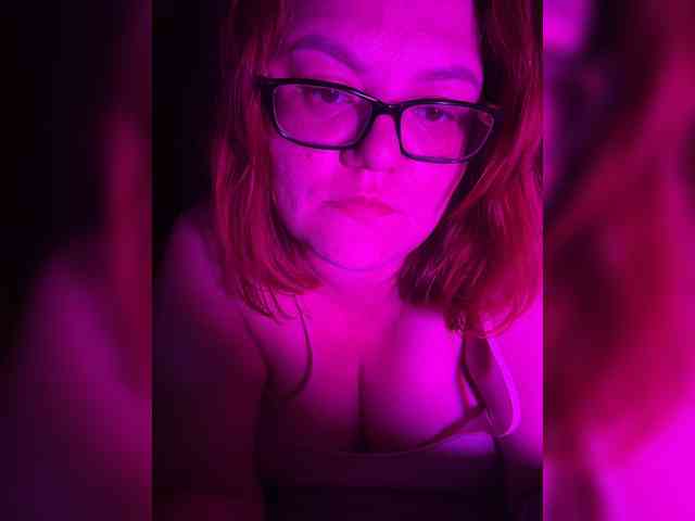 Valentinaweow webcam