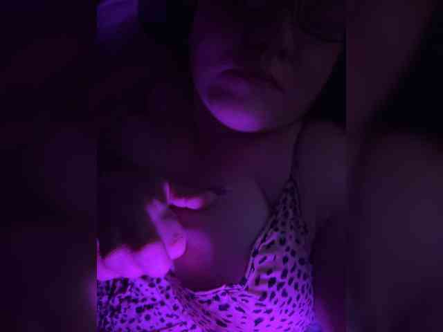 Valentinaweow webcam