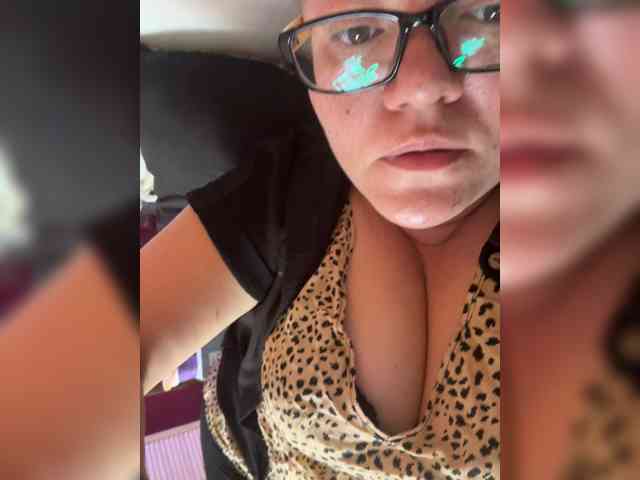 Valentinaweow webcam