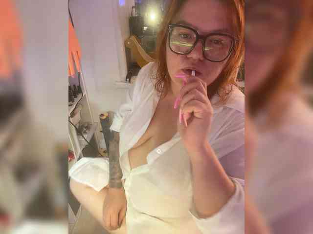 Valentinaweow webcam