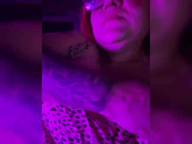 Valentinaweow webcam
