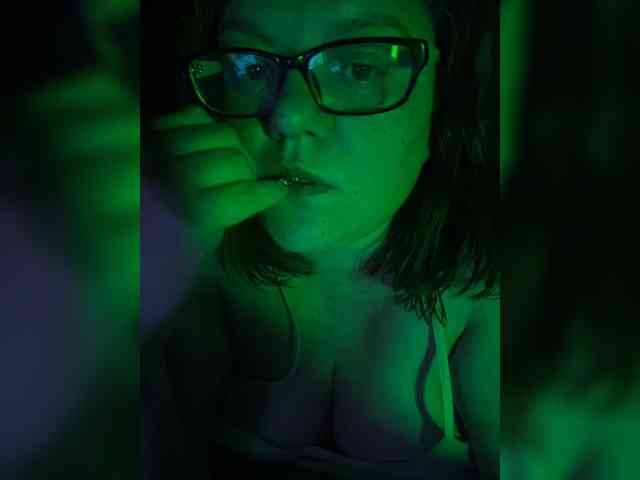 Valentinaweow webcam