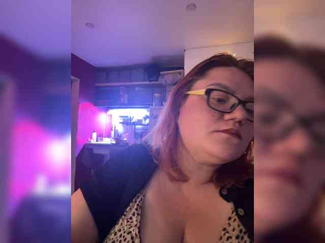 Valentinaweow webcam