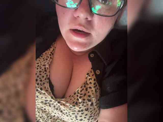 Valentinaweow webcam