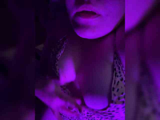 Valentinaweow webcam