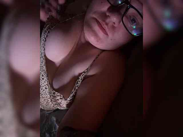 Valentinaweow webcam