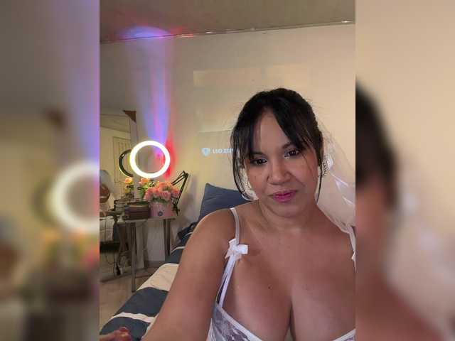 SunnyMulata live cam
