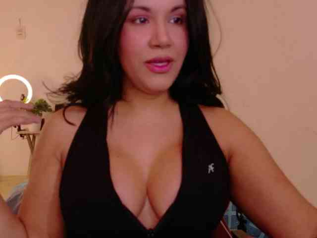 HeySunnyMulata webcam