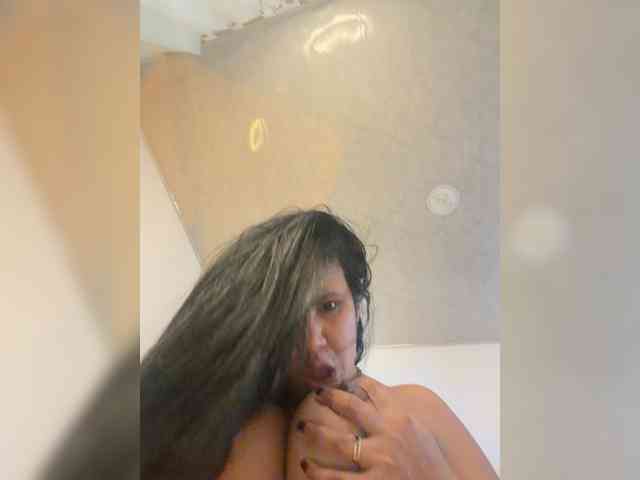 HeySunnyMulata webcam