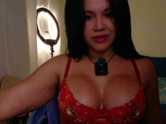 HeySunnyMulata webcam