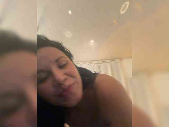 HeySunnyMulata webcam