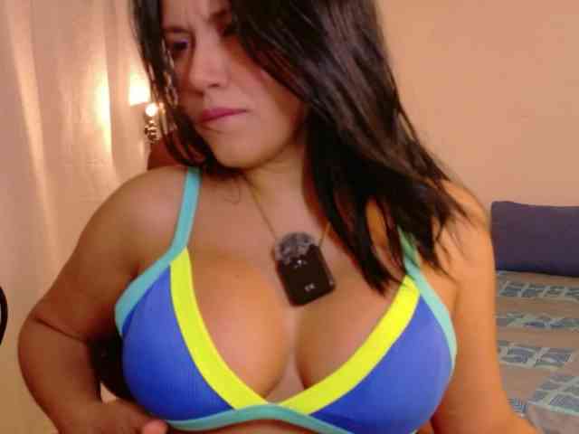 HeySunnyMulata webcam