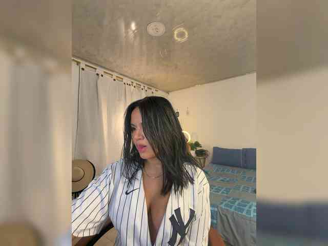 HeySunnyMulata webcam