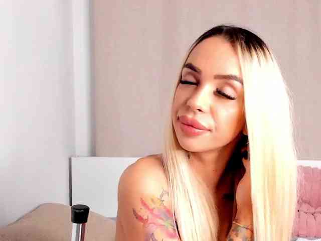 AprilHadid