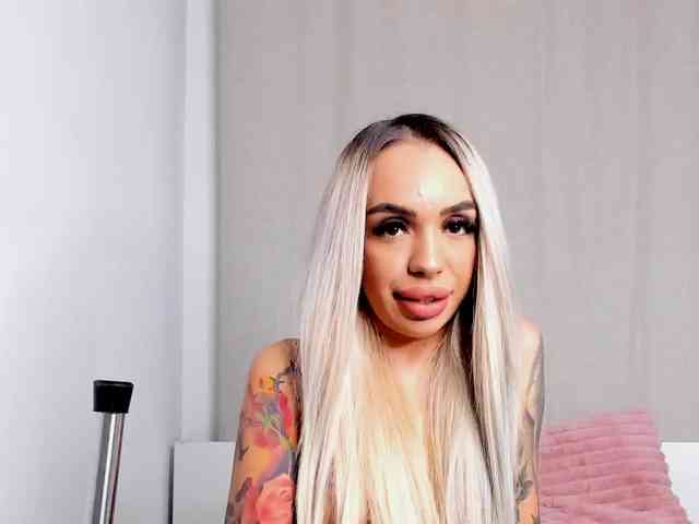 AprilHadid