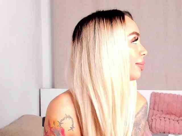 AprilHadid
