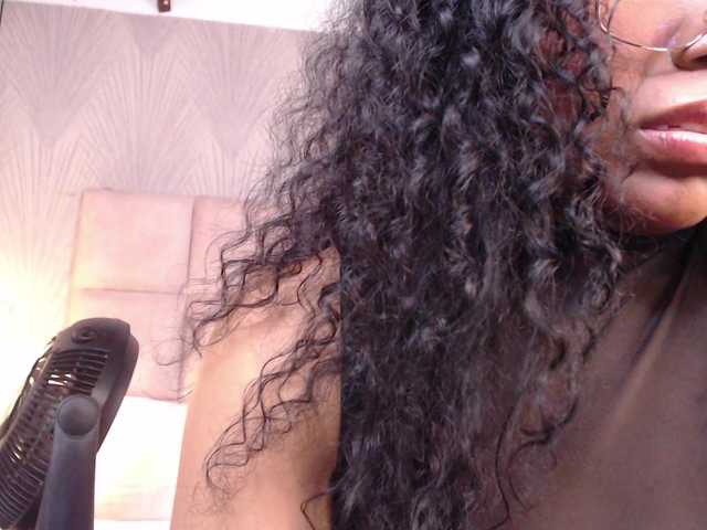 CandyBrunette live cam on BongaCams