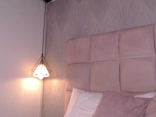 CandyBrunette live cam on BongaCams