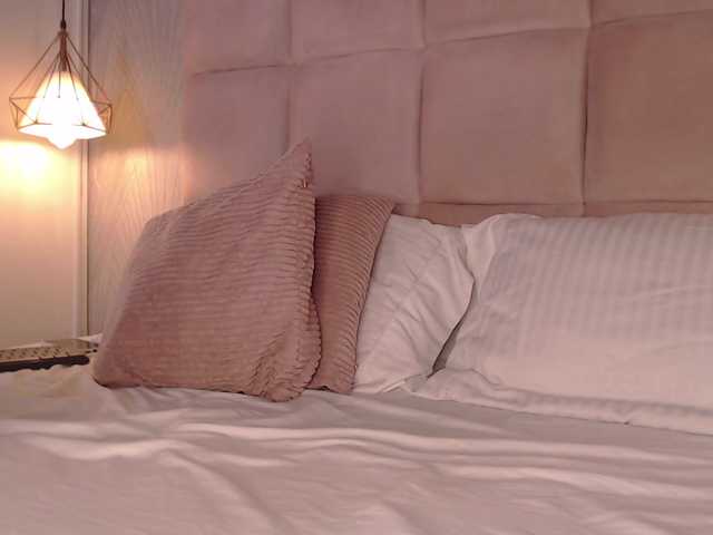 CandyBrunette live cam on BongaCams