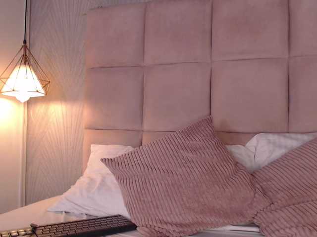 CandyBrunette live cam on BongaCams