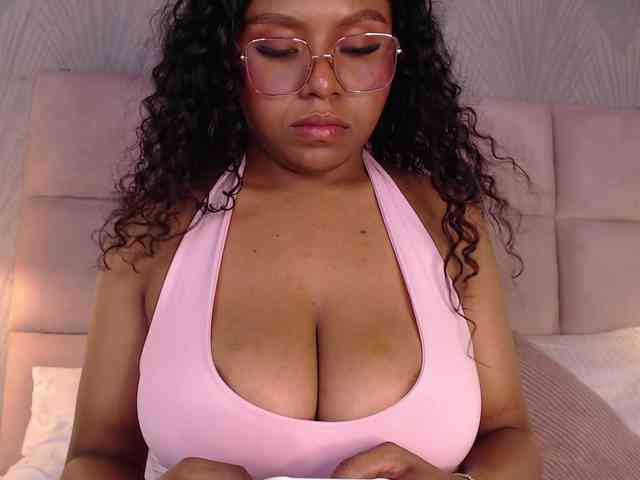 CandyBrunette