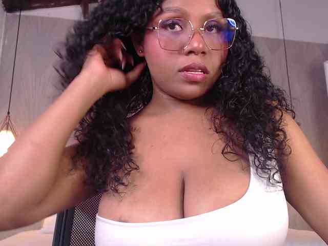 CandyBrunette
