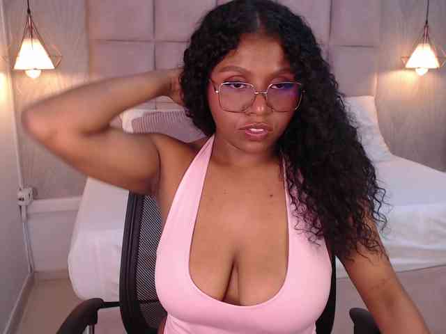 CandyBrunette
