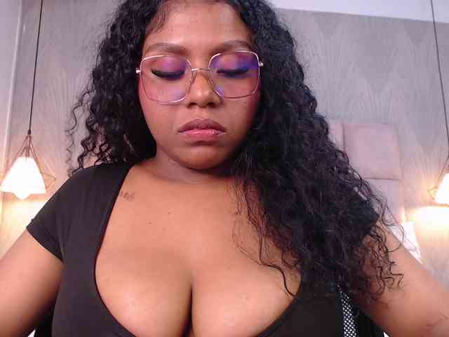 CandyBrunette
