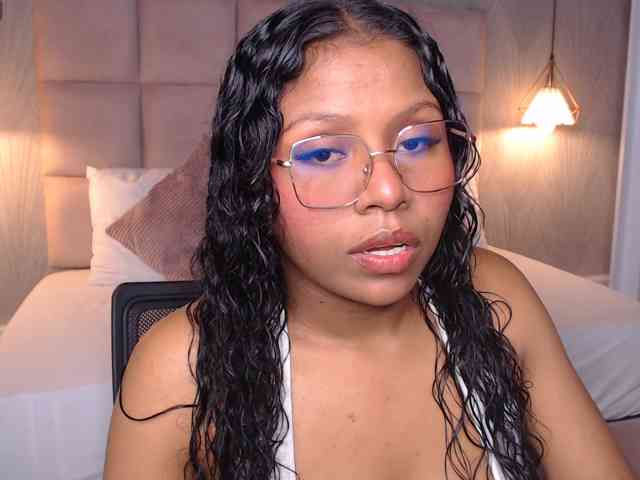 CandyBrunette