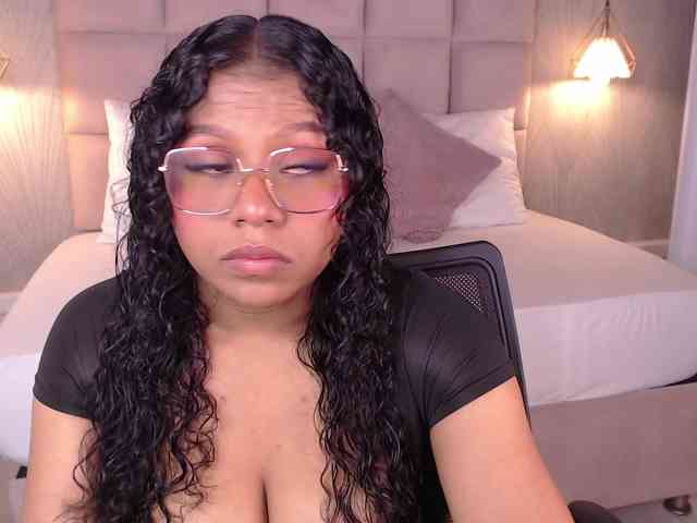 CandyBrunette