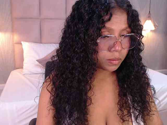 CandyBrunette