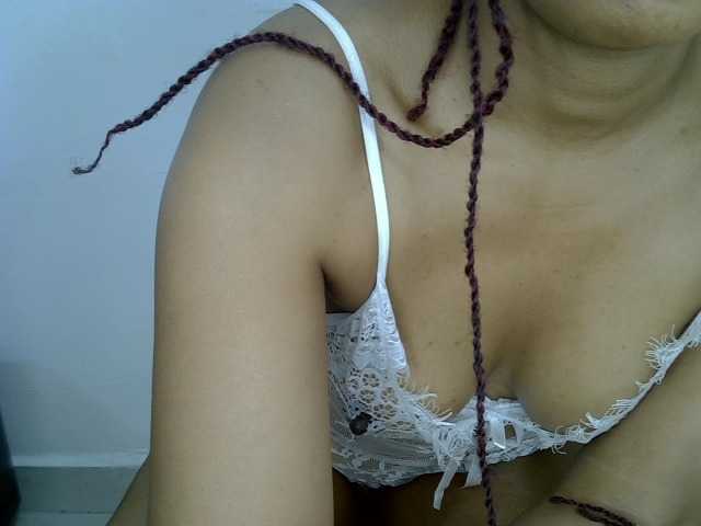 Nixies live cam on BongaCams