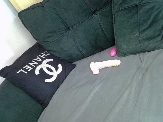 Nixies live cam on BongaCams