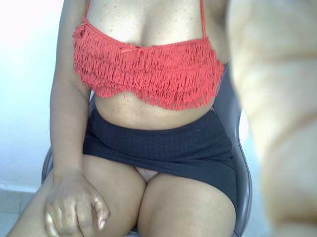 Nixies live cam on BongaCams