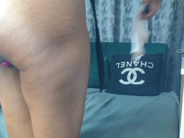 Nixies live cam on BongaCams