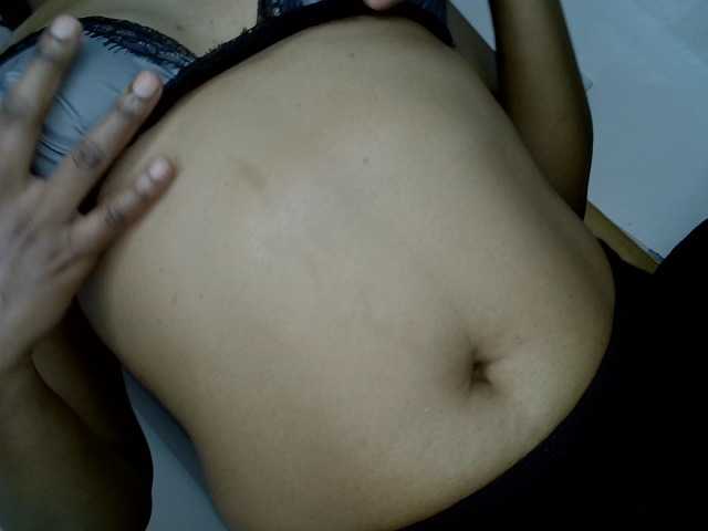 Nixies live cam on BongaCams