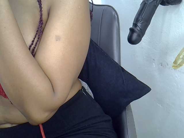 Nixies live cam on BongaCams