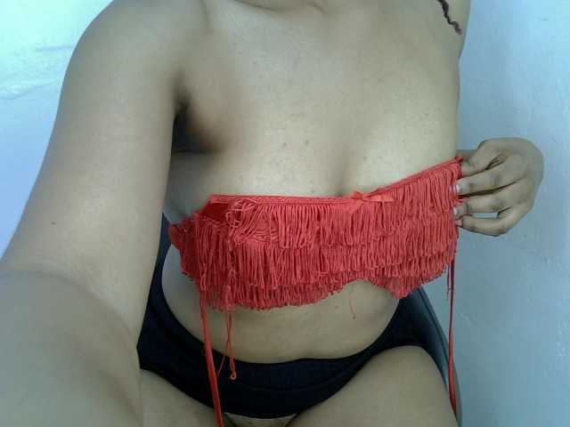 Nixies live cam on BongaCams
