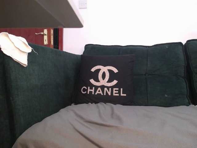 Nixies live cam on BongaCams
