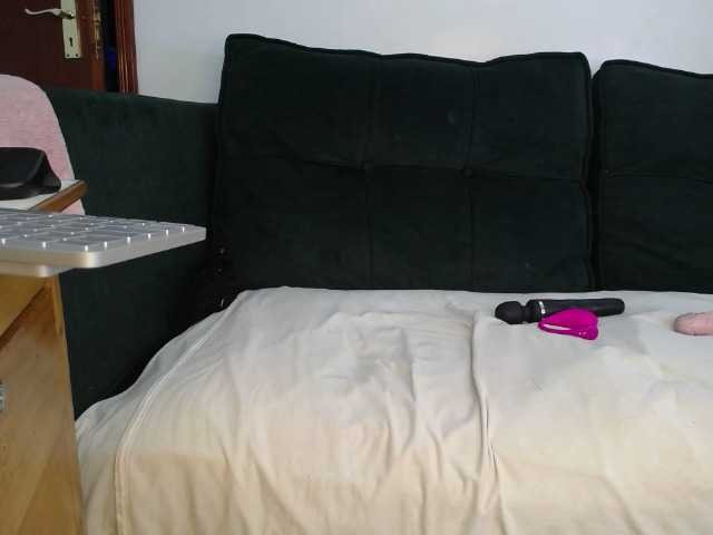 Nixies live cam on BongaCams
