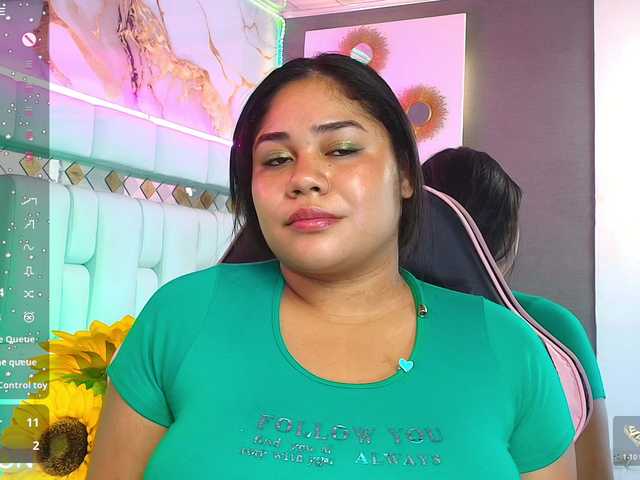Aisha-Saadi live cam on BongaCams